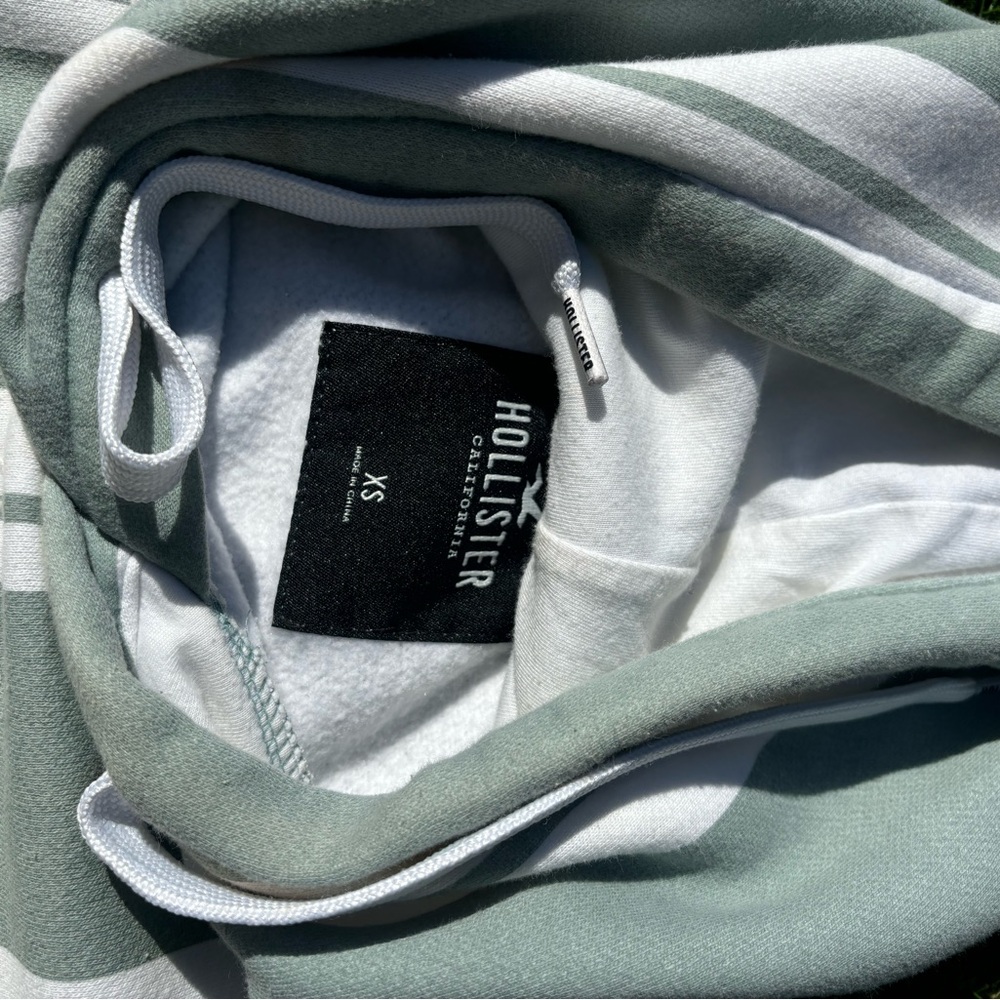 Hollister unisex extra small sweatshirt